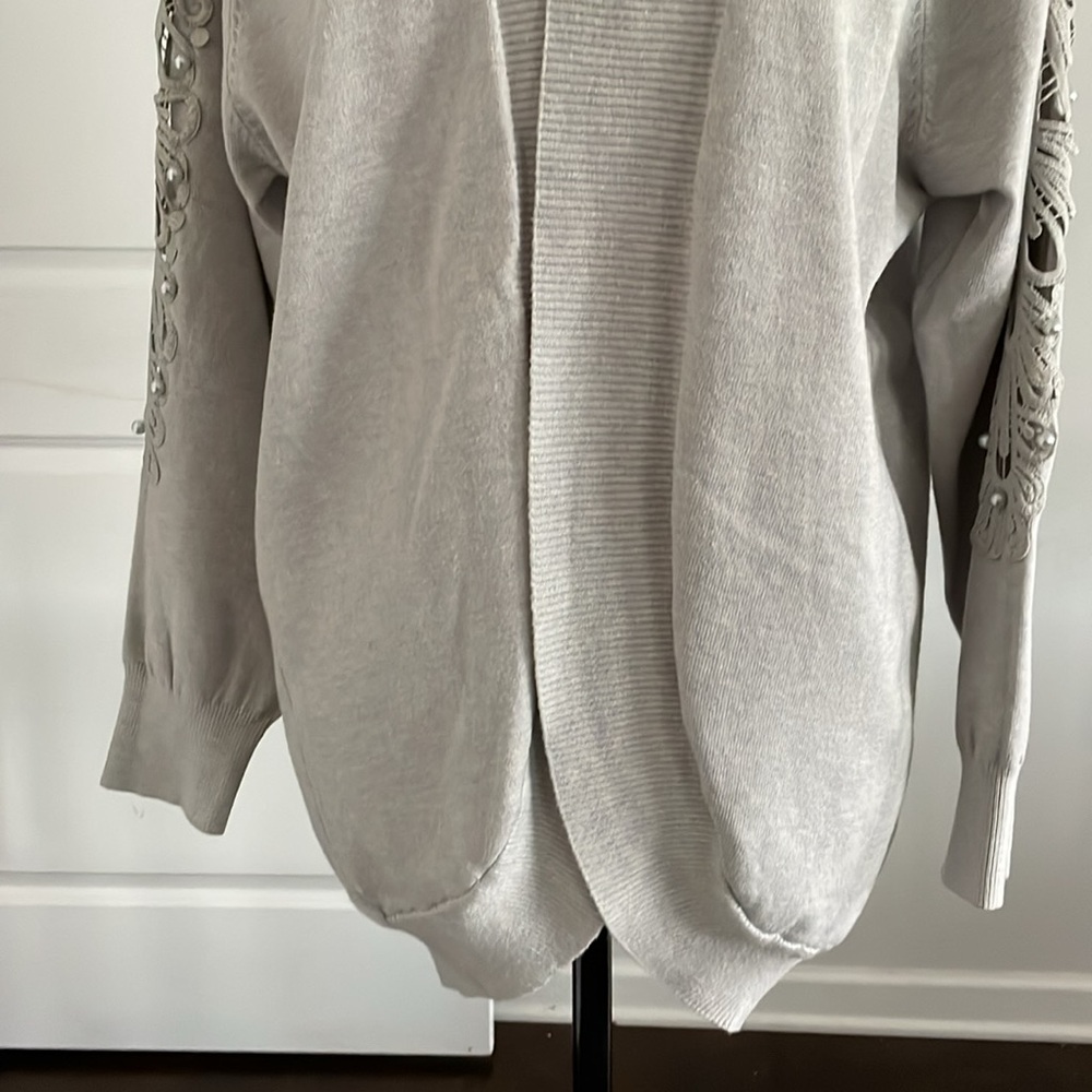 Ember Cardigan Sweater Women Size L Gray Lace Beads Embellished Open Front NWT - Picture 8 of 14